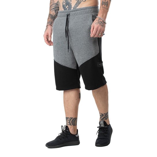 Bermuda Overtraining Moletom Strike Masculina - Preto Menor preço em Bermuda Overtraining Moletom Strike Masculina - Preto