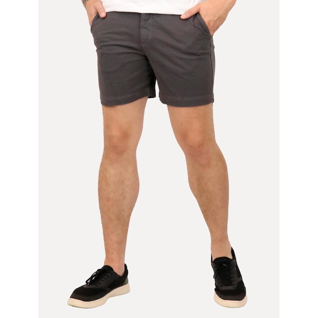 Bermuda Sergio K Masculina Chino Sarja Elastano Fivela Chumbo