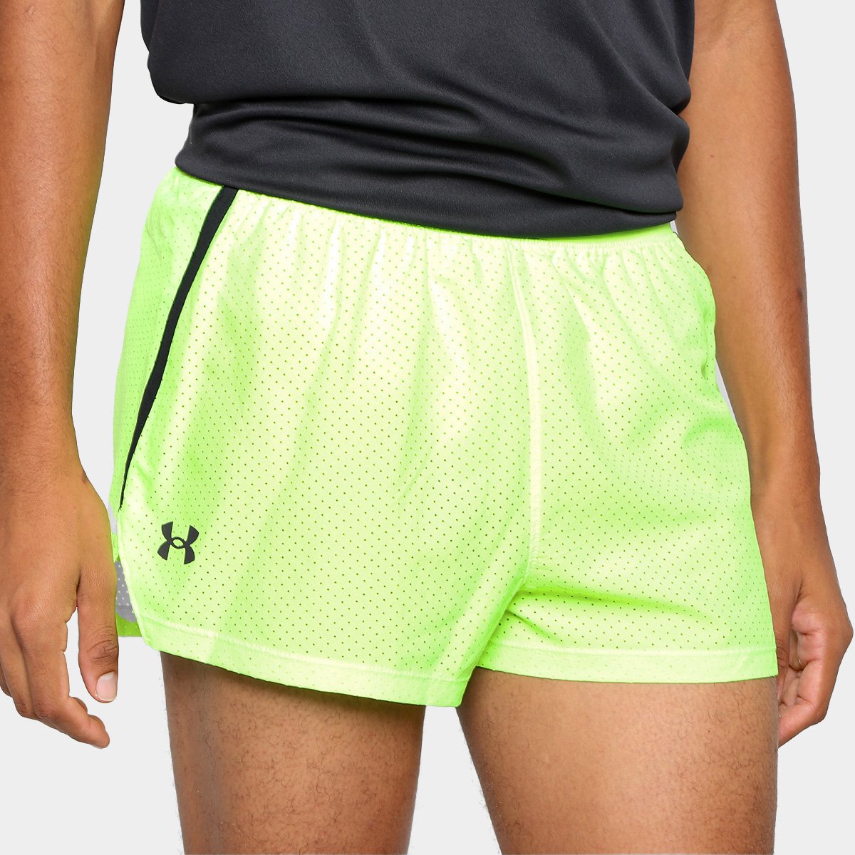 Bermuda Under Armour Launch Split P Masculina Menor preço em Bermuda Under Armour Launch Split P Masculina