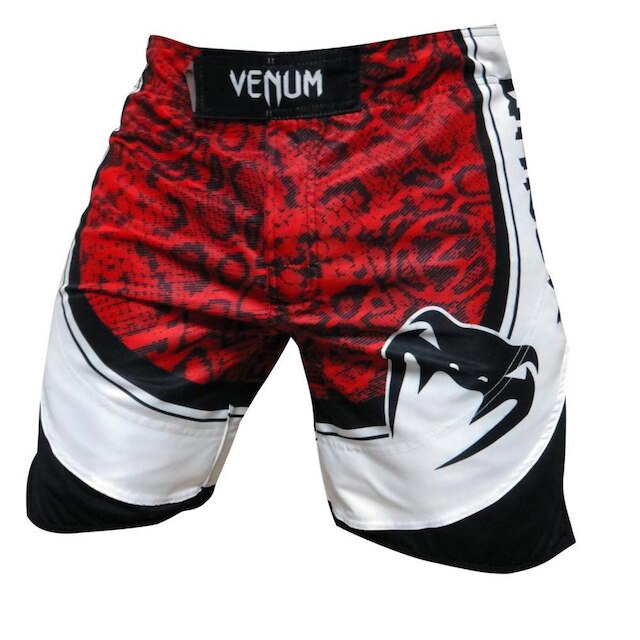 Bermuda Venum Amazonia 2020 Red Devil Masculina - Preto+Vermelho Menor preço em Bermuda Venum Amazonia 2020 Red Devil Masculina - Preto+Vermelho