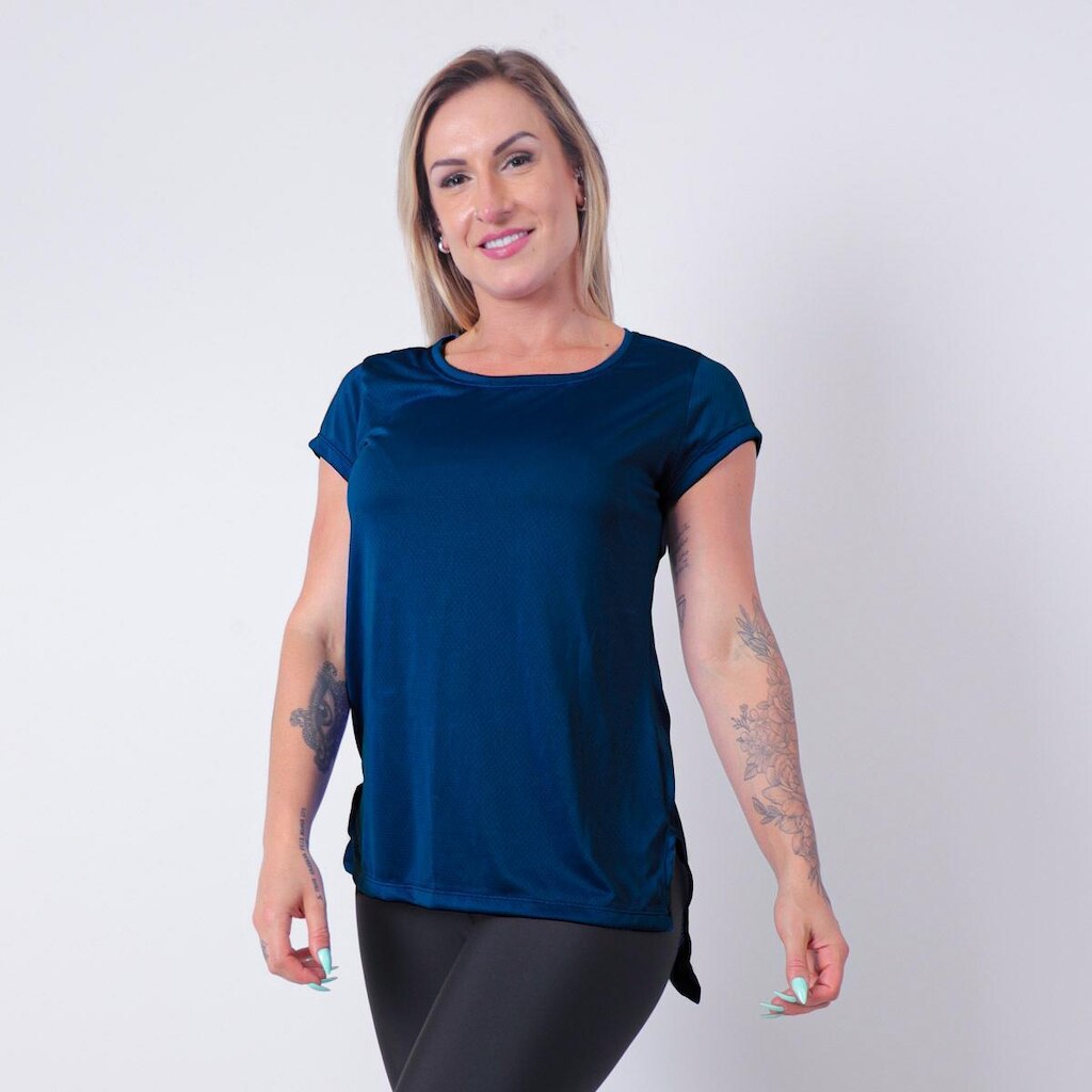 Blusa Alongada com Manguinhas em Tecido Furadinho - Fitmoda