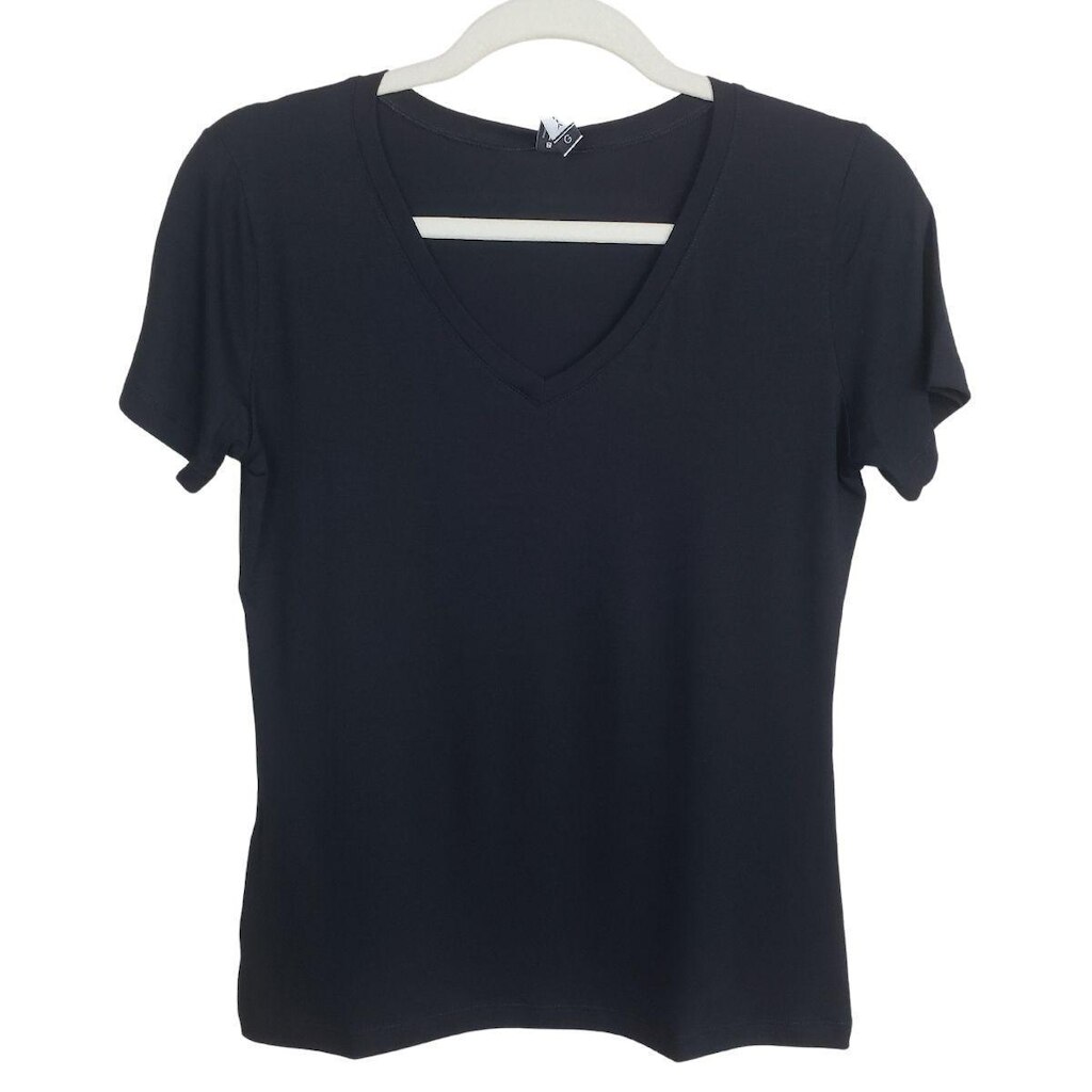Blusa Básica Viscolycra Premium Gola V c/ Plus Size Biografia
