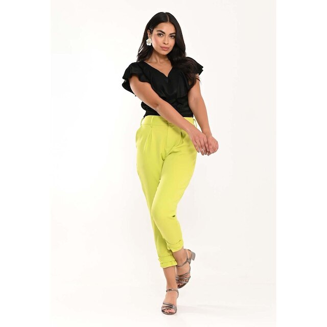Blusa Bisô Decote Babados Lisa Preta