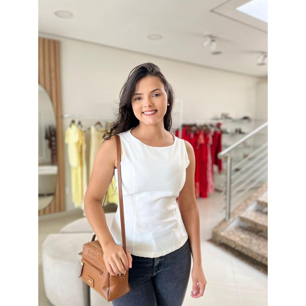Blusa Com Amarração Nas Costas Tecido Marrante Sem Bojo