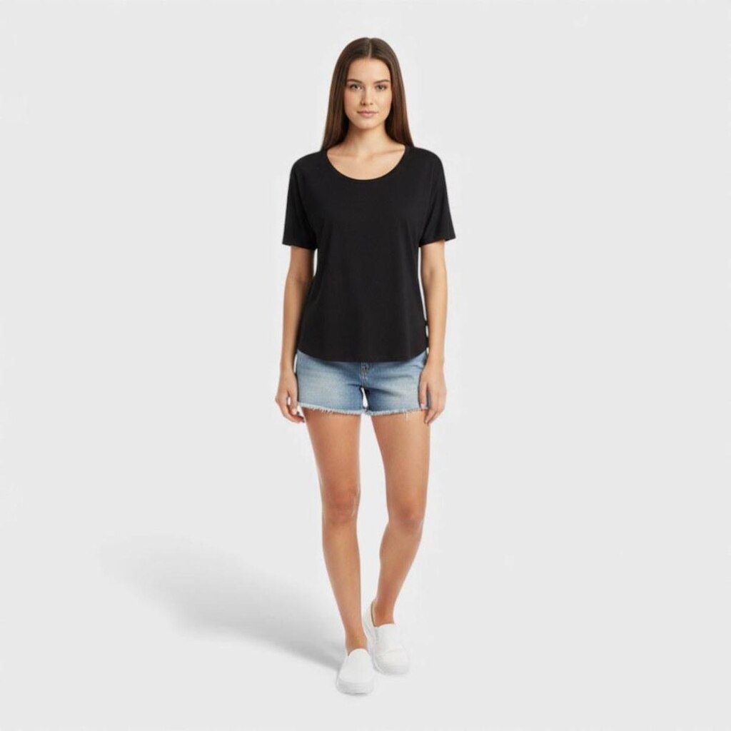 Blusa feminina com manga japonesa lisa