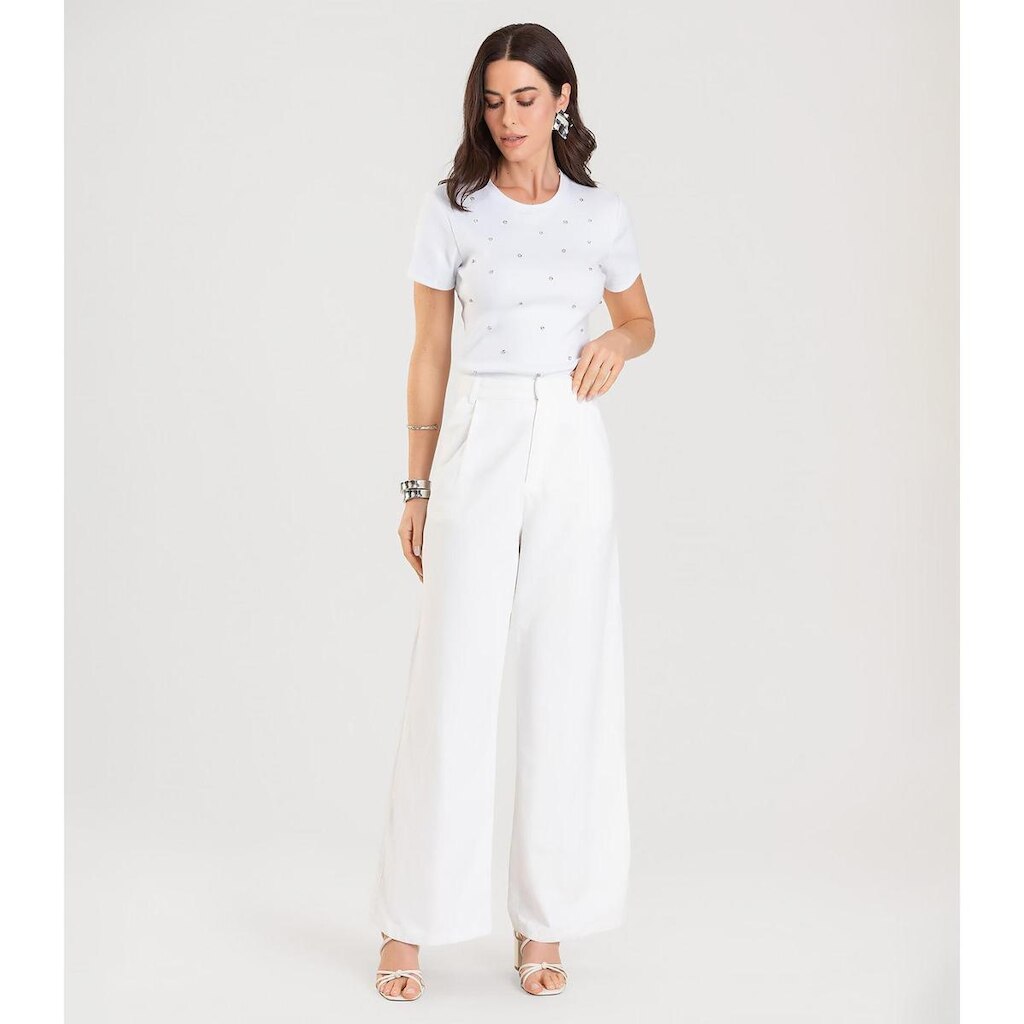 Blusa Feminina Manga Curta Com Rebites Dianna Branco
