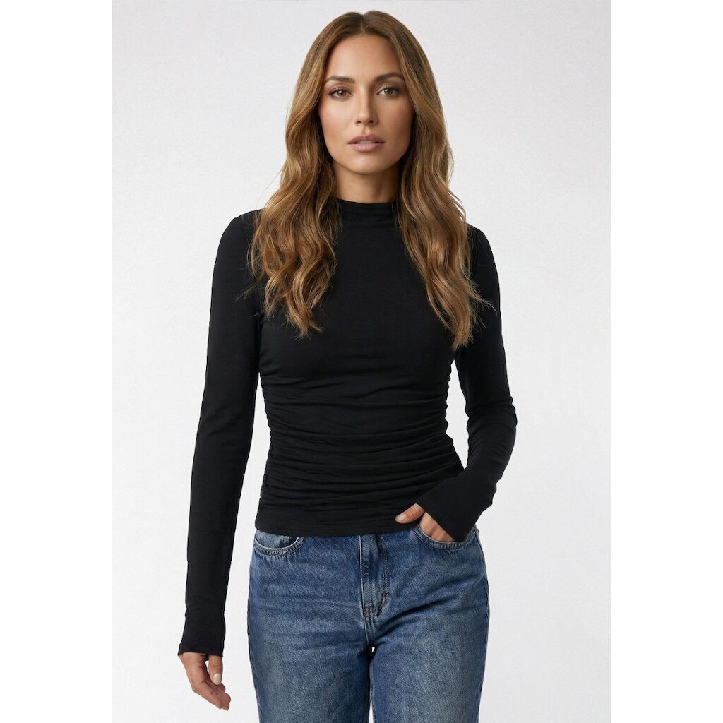 Blusa Gola Alta Justa com Franzido Lateral Preto