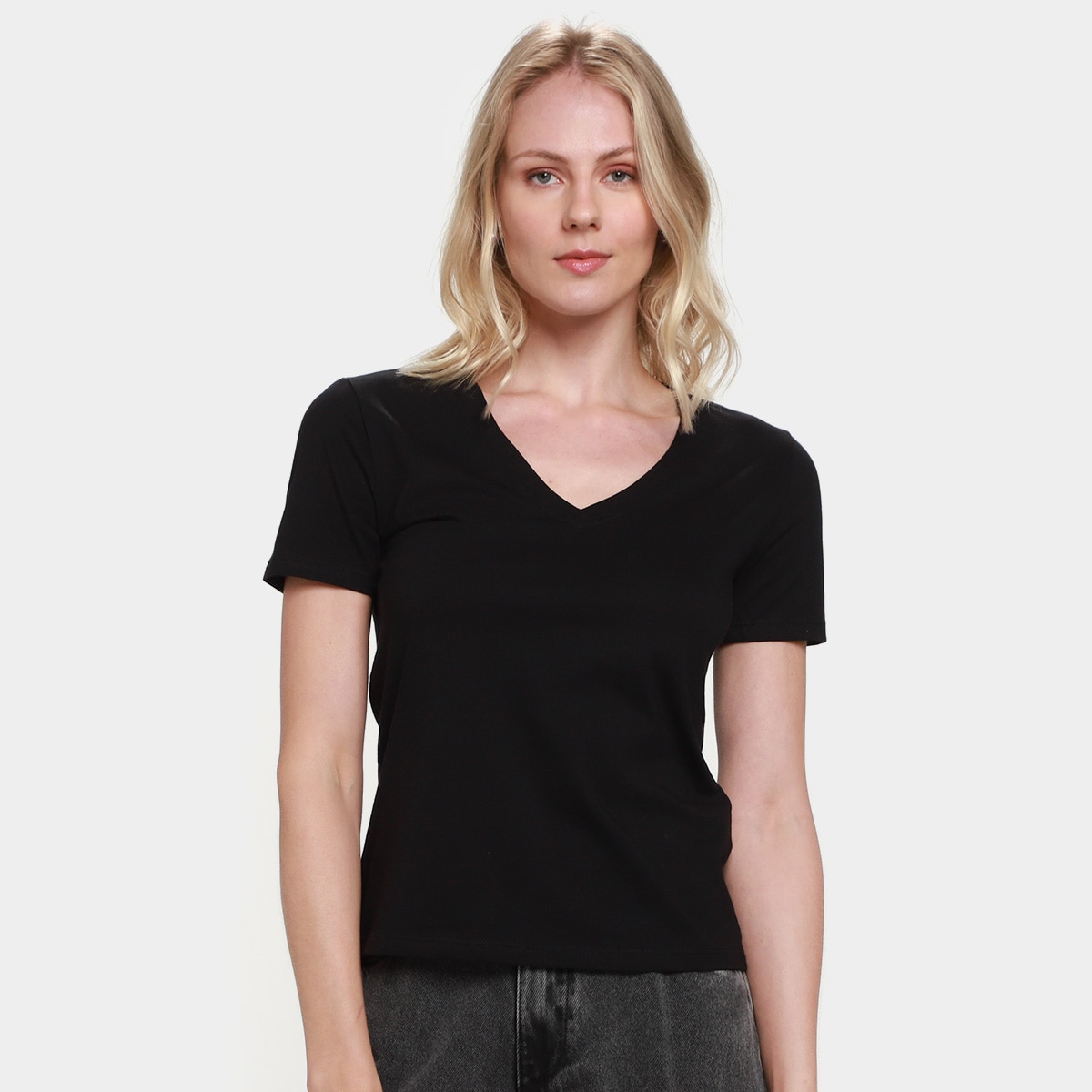 Blusa Hering Básica Gola V Feminina - Preto | Netshoes