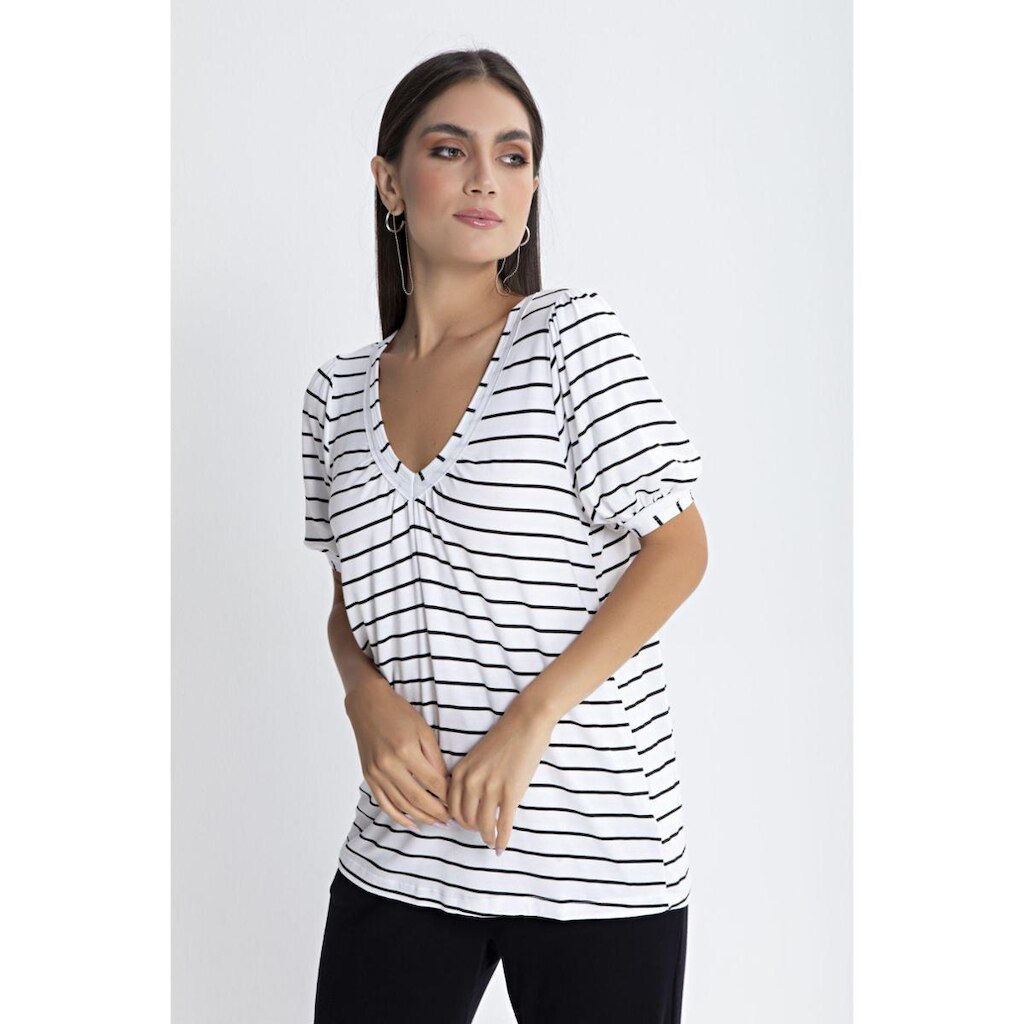 Blusa listrada decote v