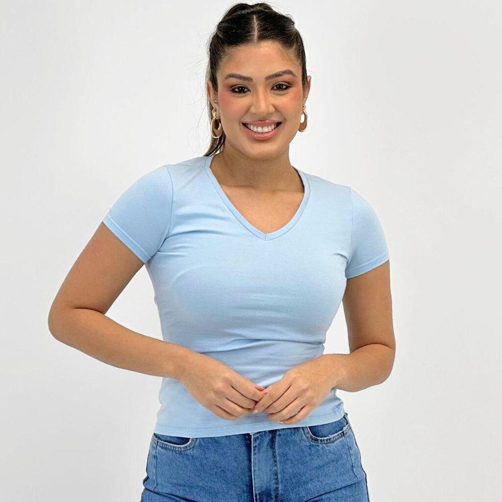 Blusa Malwee Básica Manga Curta Gola V Feminina