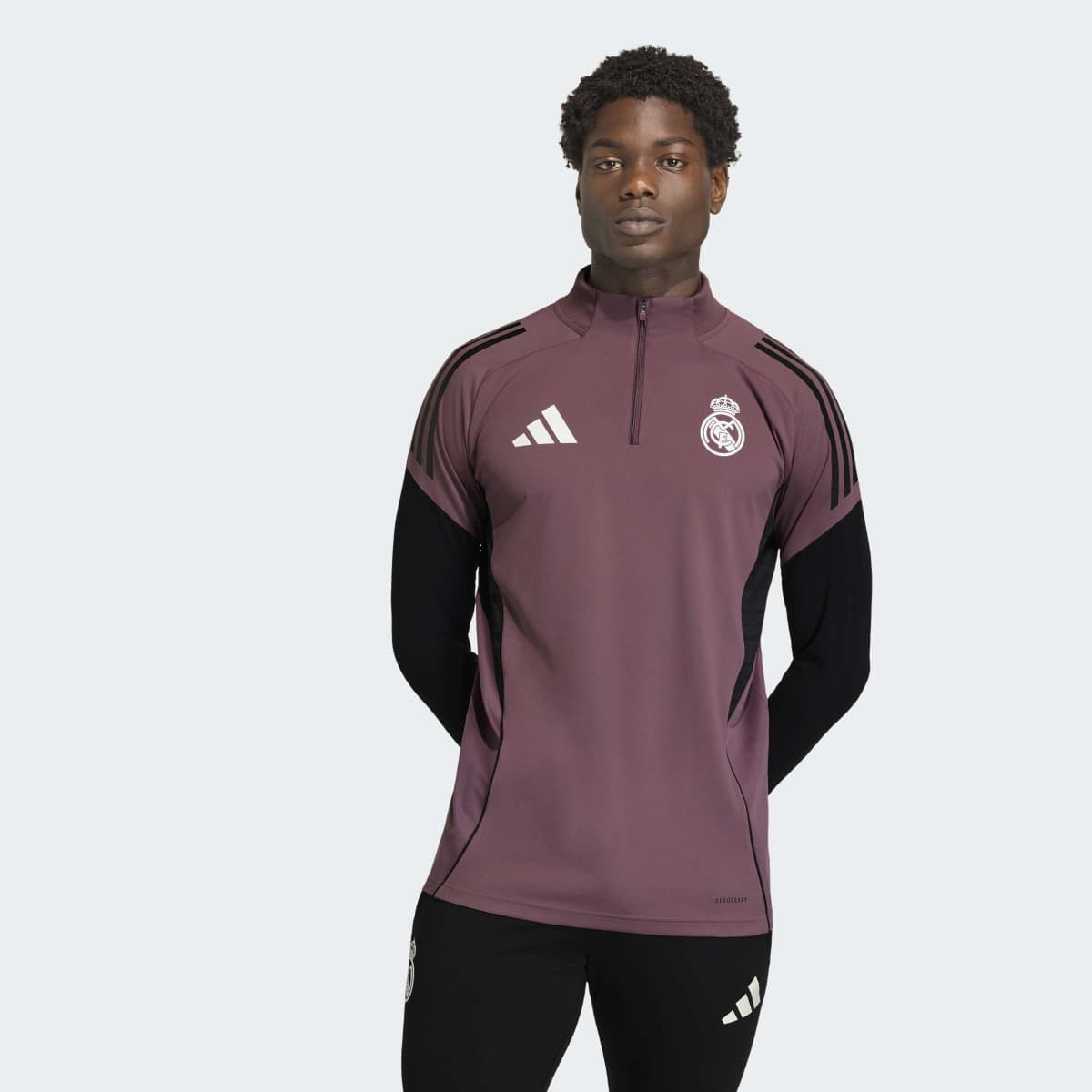 adidas Real Madrid ハイネックジャージ Blusa Real Madrid 26/27 Treino Adidas Masculina - Marrom+Preto