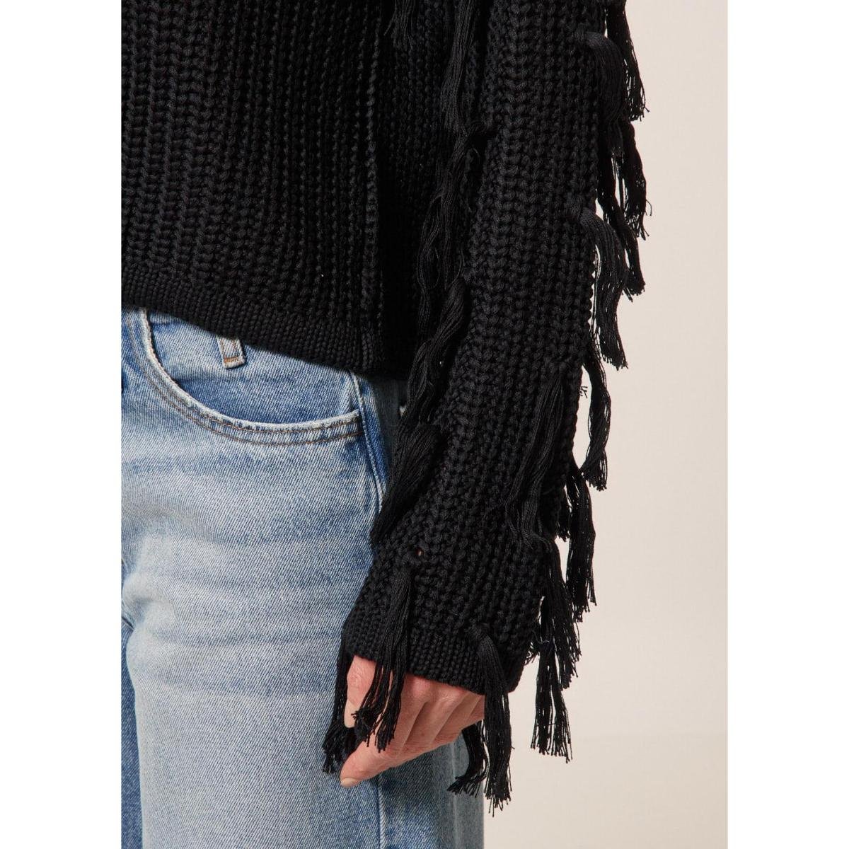 blusa tricot com franja