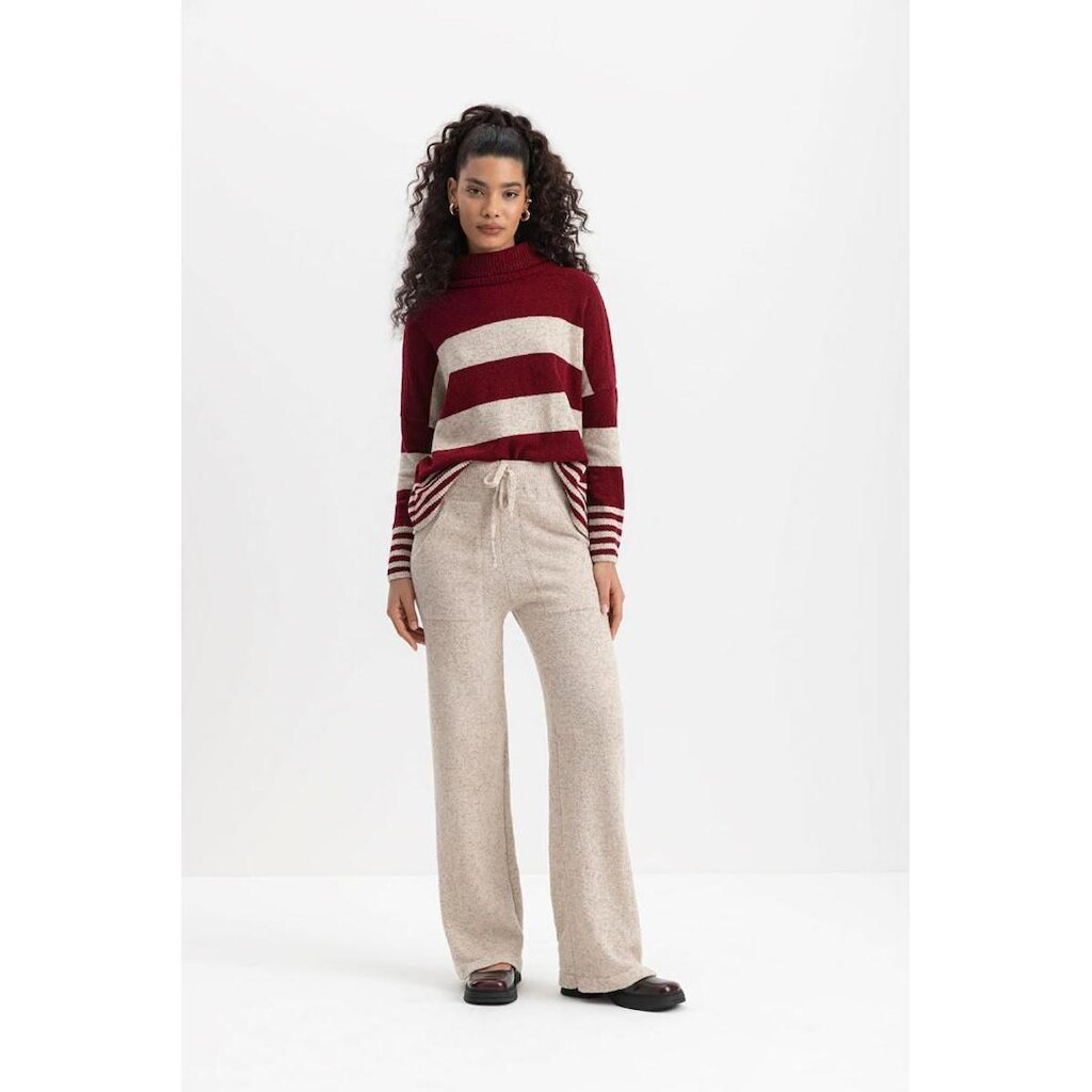 Blusão Feminino Em Tricot Essendi