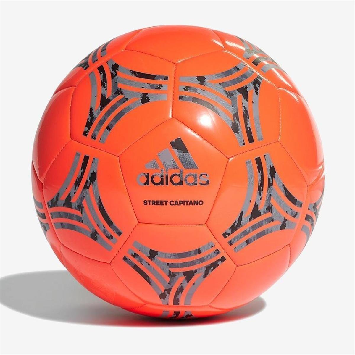 bola adidas street