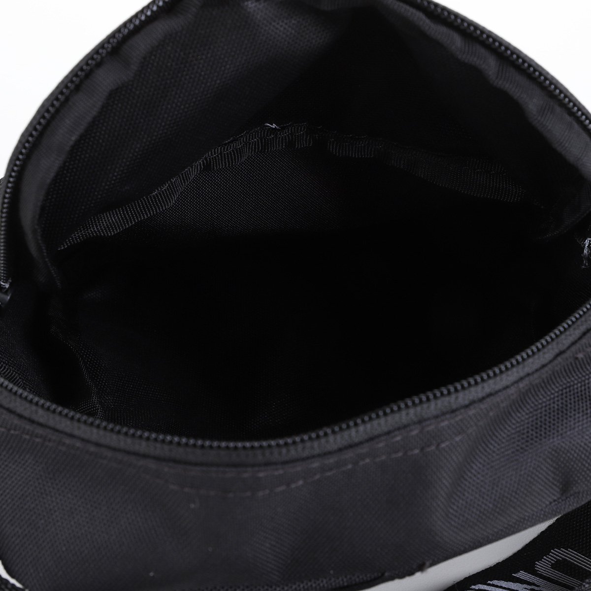 louis vuitton caissa tote pm