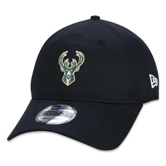 BONE 9TWENTY STRAPBACK ABA CURVA MILWAUKEE BUCKS SPORT STRAPBACK PRETO NEW ERA