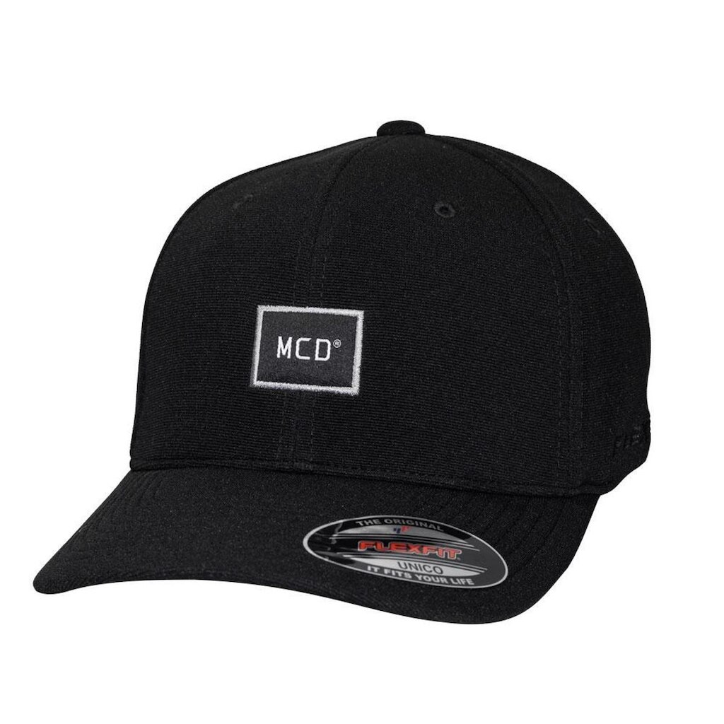 Boné MCD Aba Curva Flexfit Fechado Preto