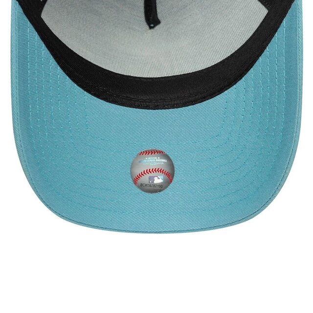 Boné New Era 940AF MLB Los Angeles Trucker Essentials