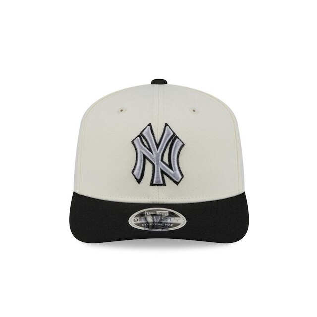 Boné New Era 9SEVENTY Strtch Snap New York Yankees MLB Branco