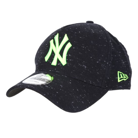 Boné New Era MLB New York Yankees Aba Curva Snapback A-Frame Rave Space Stars 9Forty - Preto Menor preço em Boné New Era MLB New York Yankees Aba Curva Snapback A-Frame Rave Space Stars 9Forty - Preto
