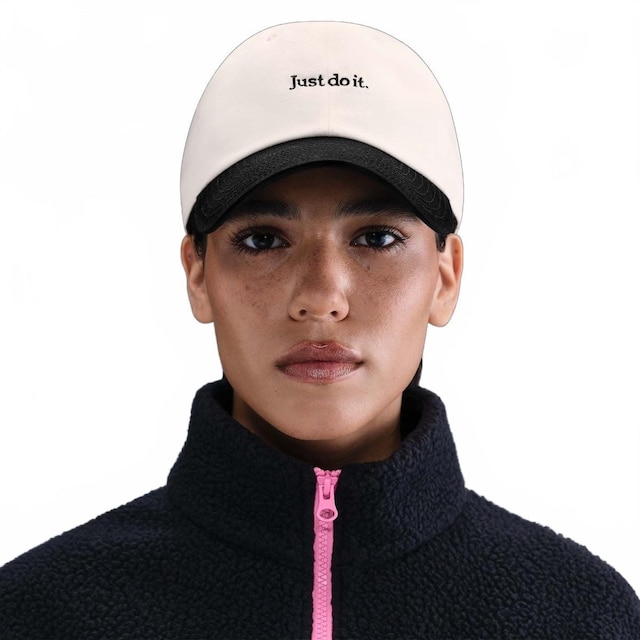 Boné Nike Club JDI Unissex – Branco+Preto