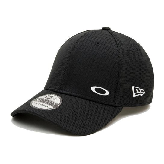 Boné Oakley Tinfoil Cap 2.0 New Era Masculino - Preto Menor preço em Boné Oakley Tinfoil Cap 2.0 New Era Masculino - Preto