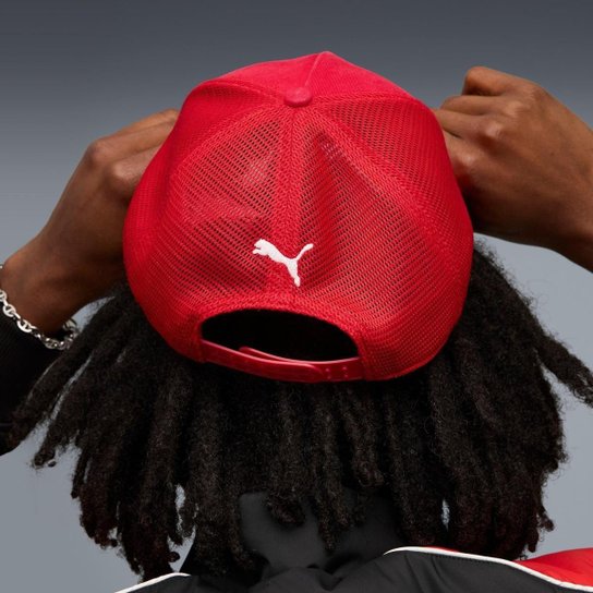 Boné Scuderia Ferrari Trucker