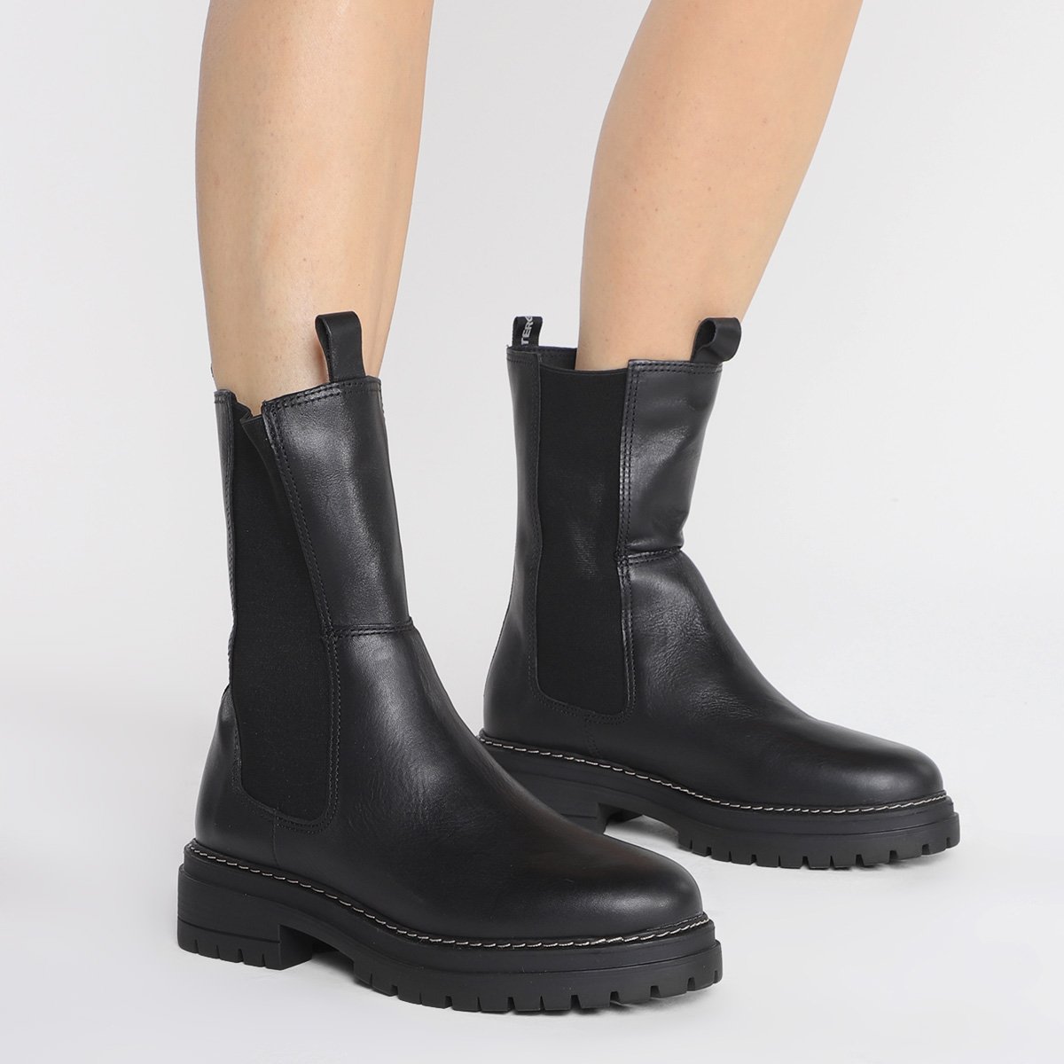 Bota Chelsea Couro Bottero Tratorada Feminina - 1