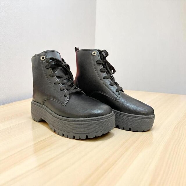 bota coturno feminino moleca cano alto preto