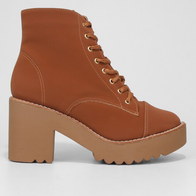 Bota Coturno Griffe Tratorada Feminina - Caramelo é ruim? Bota Coturno Griffe Tratorada Feminina - Caramelo é boa?