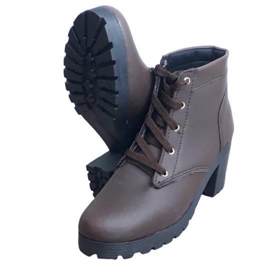 Bota Feminina Coturno Tratorada Cano Curto Salto Baixo - Café Menor preço em Bota Feminina Coturno Tratorada Cano Curto Salto Baixo - Café