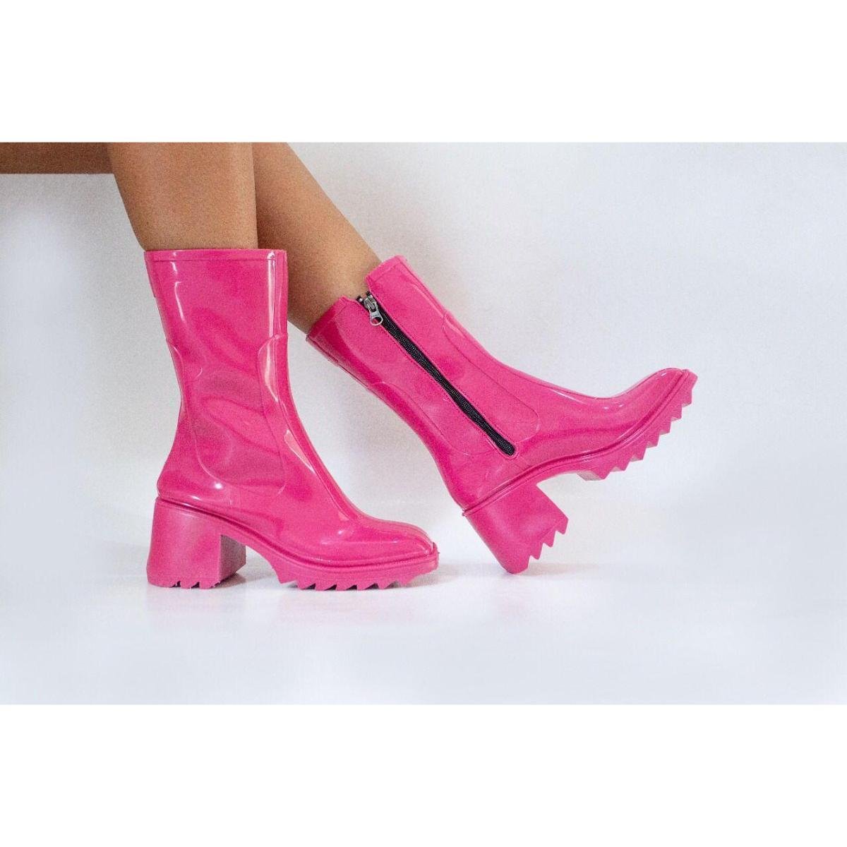 Bota Feminina Galocha Cano Alto Lançamento Menor preço em Bota Feminina Galocha Cano Alto Lançamento