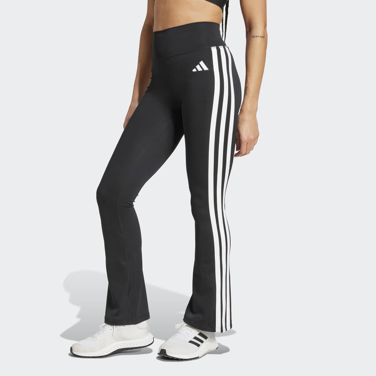 Calça Adidas Essential Feminina Menor preço em Calça Adidas Essential Feminina