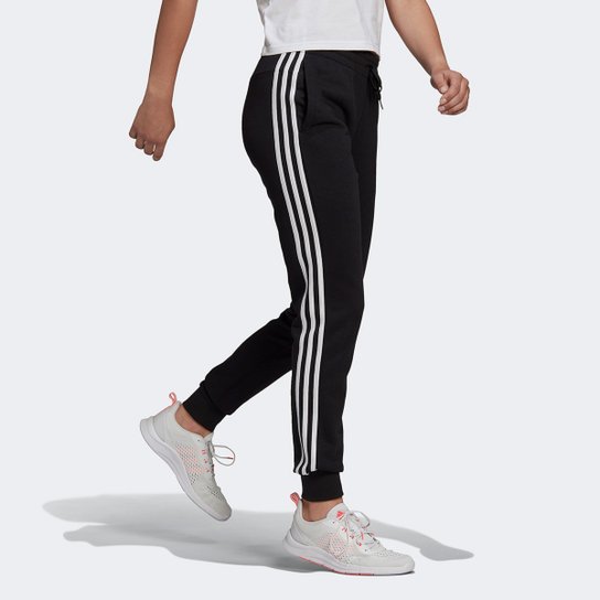 Calça Adidas Essentials Slim 3 Listras Feminina - Preto+Branco Menor preço em Calça Adidas Essentials Slim 3 Listras Feminina - Preto+Branco