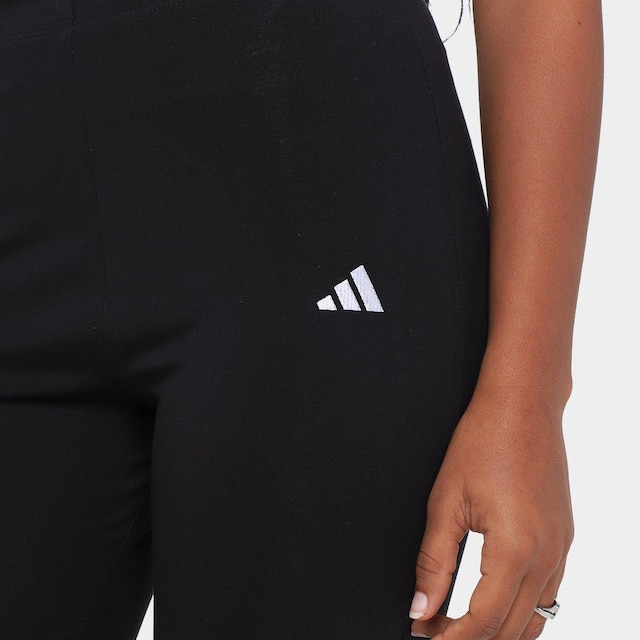 Calça Adidas Flare Small Logo Feminina
