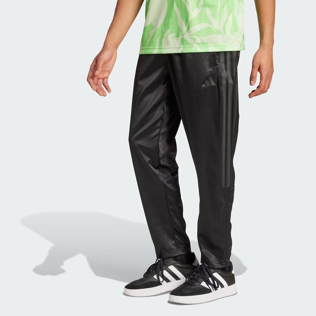 Calça Adidas Tiro Woven Masculina