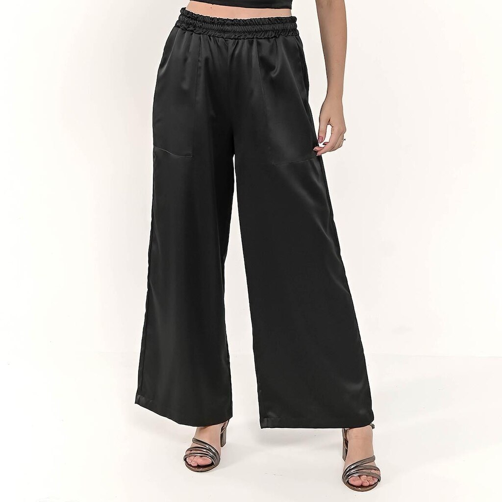 Calça Bisô Pantalona Lisa Preta