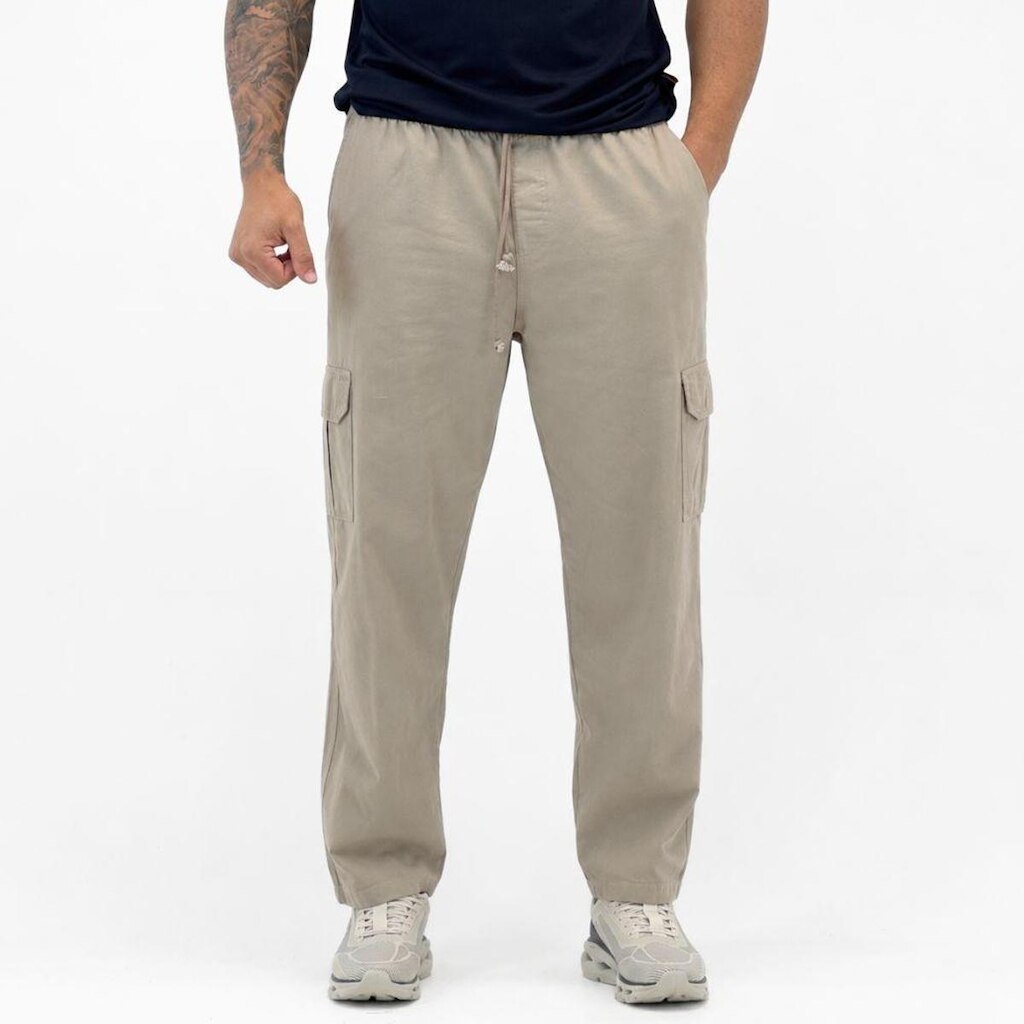 Calça Calfin Sarja Reta com Bolso Cargo Masculina