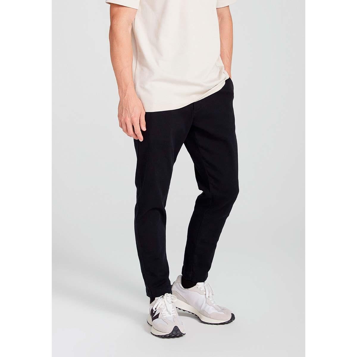 Calça Em Sarja Hering Taper Chino Masculina Menor preço em Calça Em Sarja Hering Taper Chino Masculina