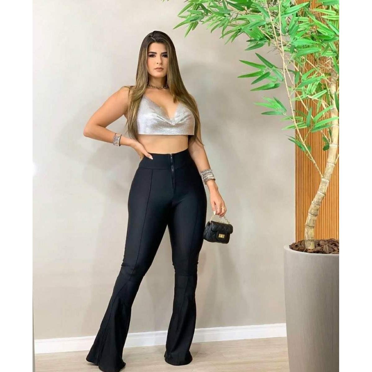 Calça Flare Prada Paris Max Power com Zíper Preto Netshoes