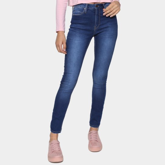 Calça Jeans Calvin Klein Skinny Feminina - Azul Menor preço em Calça Jeans Calvin Klein Skinny Feminina - Azul