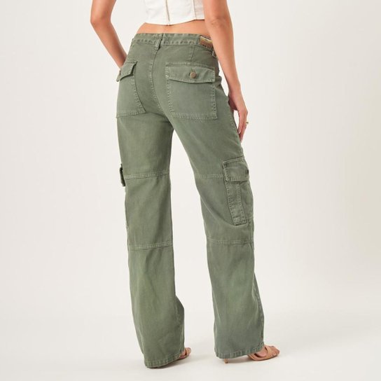 Calça Jeans Color Wide Recortes Cargo Verde Floresta