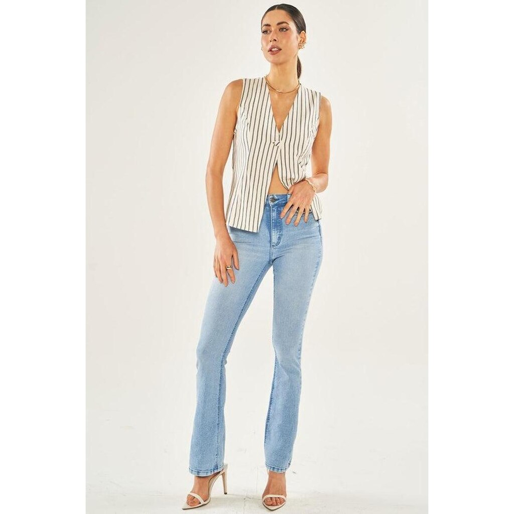 CALÇA JEANS FEMININA BOOT CUT DOCE TRAMA REF:105443