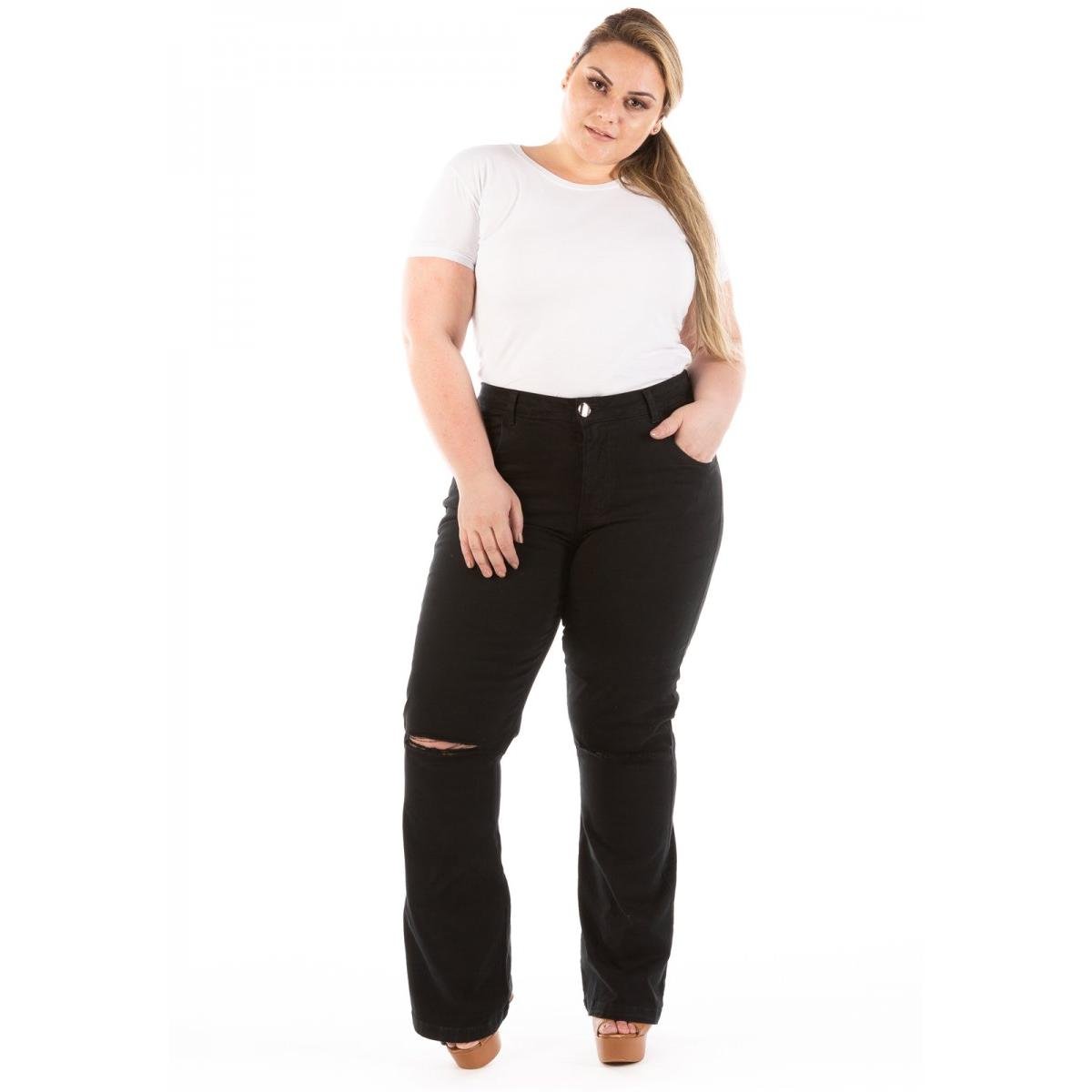 calça jeans flare preta plus size