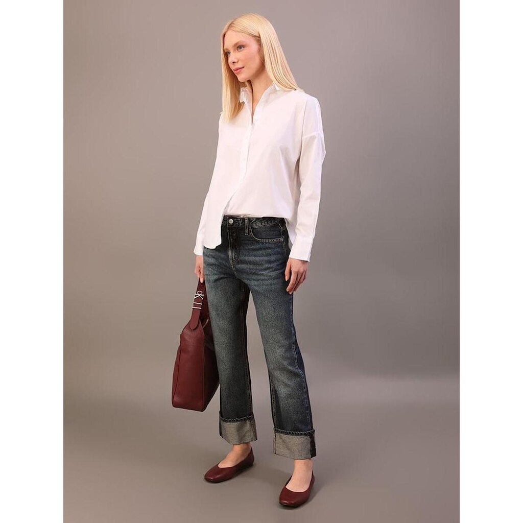 Calça Jeans Straight Barras Dobradas