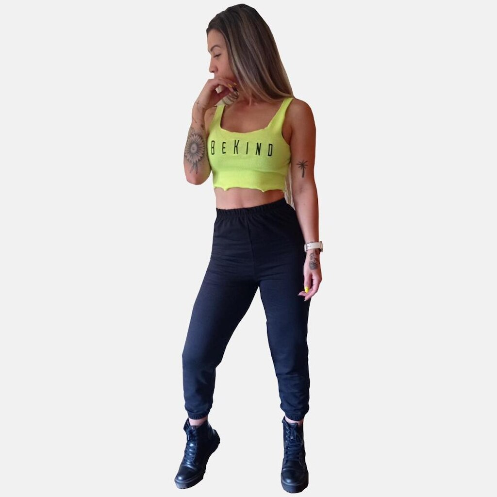 Calça Jogger em Moletinho Preta Super Leve Manabana