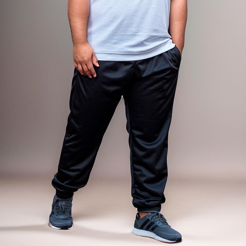 Calça Jogger Masculina Plus Size Lisa com Elástico na Barra
