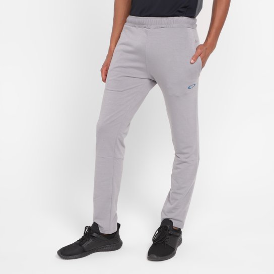 Calça Jogger Oakley Mod Sport Masculina - Cinza Claro Menor preço em Calça Jogger Oakley Mod Sport Masculina - Cinza Claro