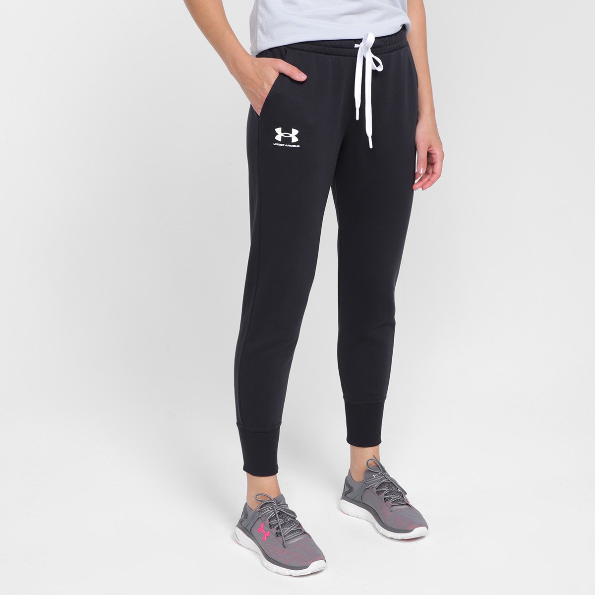Calça Jogger Under Armour Rival Feminina Menor preço em Calça Jogger Under Armour Rival Feminina