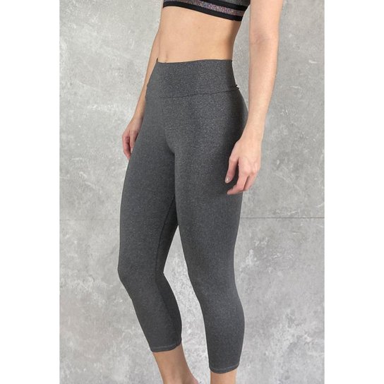 Calça Legging Capri Fitness Básico - Cinza é ruim? Calça Legging Capri Fitness Básico - Cinza é boa?